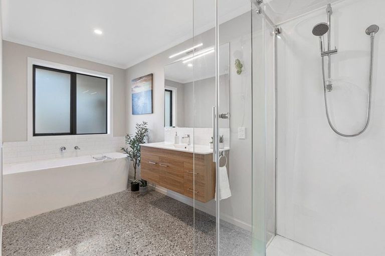Photo of property in 9 Goddard Way, Sawyers Bay, Port Chalmers, 9023
