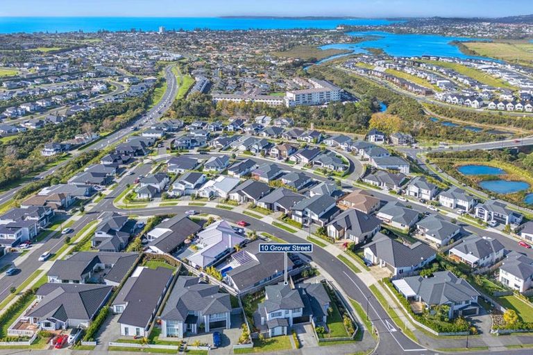 Photo of property in 10 Grover Street, Orewa, 0931