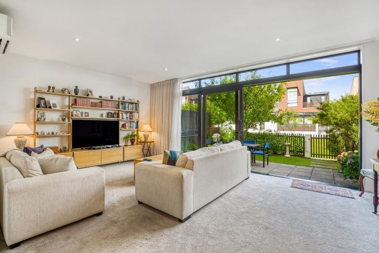 Photo of property in 23 Isitt Road, Hobsonville, Auckland, 0616