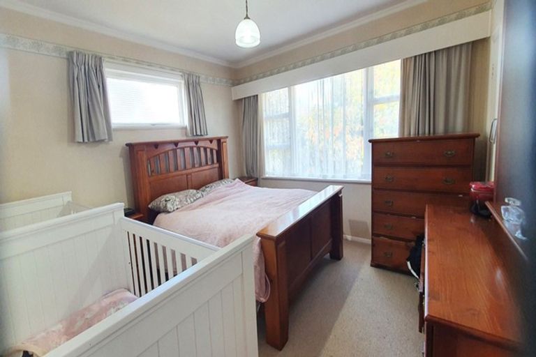 Photo of property in 52 Trafalgar Street, Levin, 5510