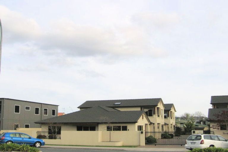 Photo of property in 5/1328 Pukuatua Street, Rotorua, 3010