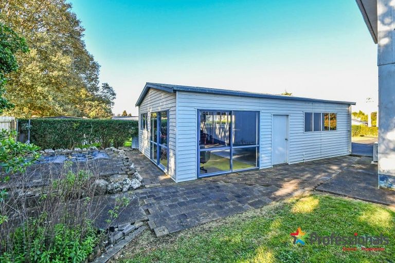 Photo of property in 35 Eden Street, Mangere East, Auckland, 2024