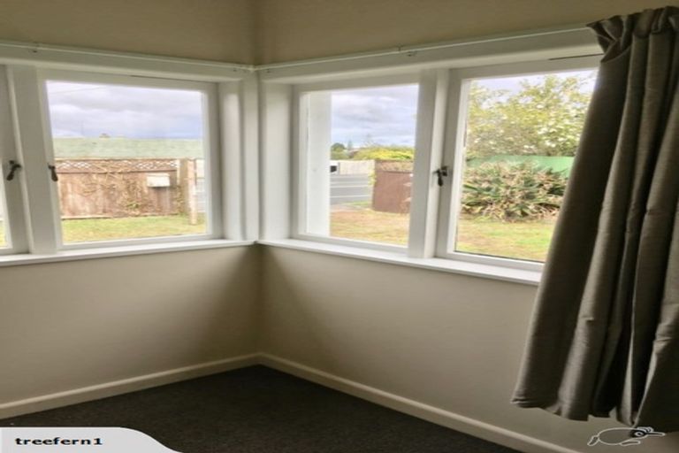 Photo of property in 27 Forest Hill Road, Henderson, Auckland, 0612