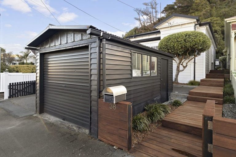 Photo of property in 36 Derwent Street, Island Bay, Wellington, 6023