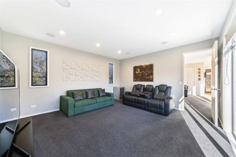 Photo of property in 148 Holly Road, St Albans, Christchurch, 8014