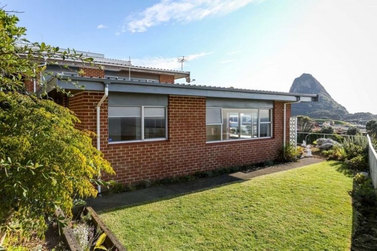Photo of property in 1/1 Findlay Street, Moturoa, New Plymouth, 4310