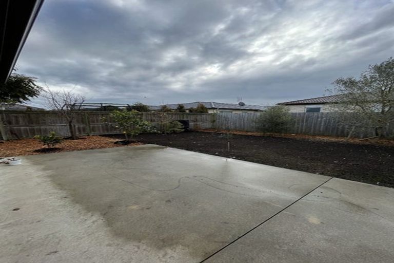 Photo of property in 12 Mangatiti Street, Papakura, 2110