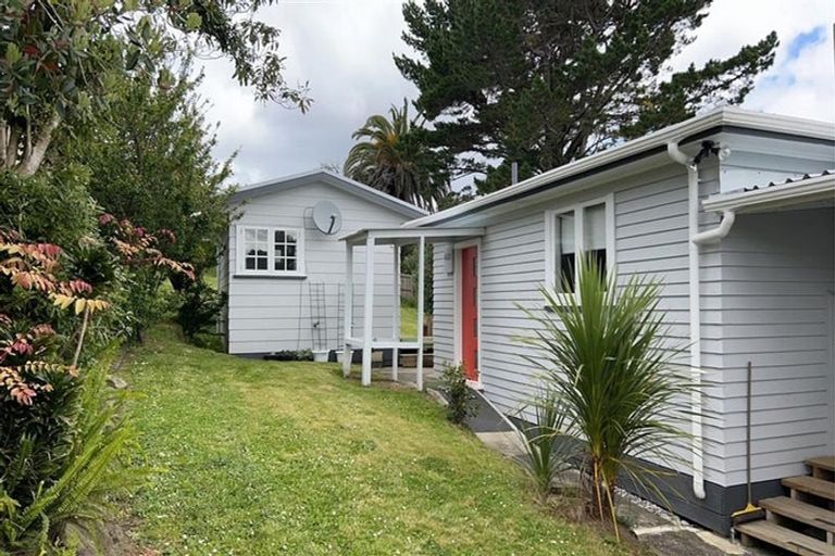 Photo of property in 11 Lewis Street, Te Kamo, Whangarei, 0112