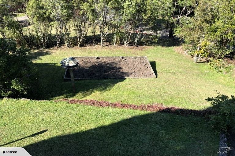 Photo of property in 18 Ava Avenue, Titirangi, Auckland, 0604