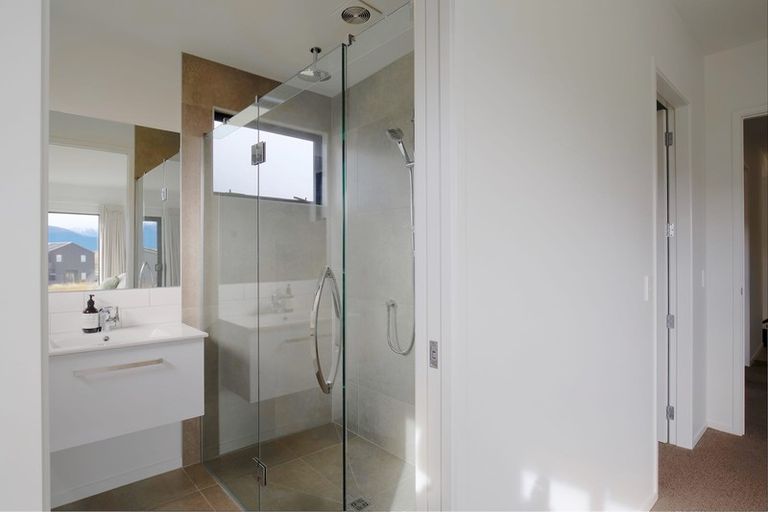 Photo of property in 9 Mcadam Drive, Jacks Point, Queenstown, 9371