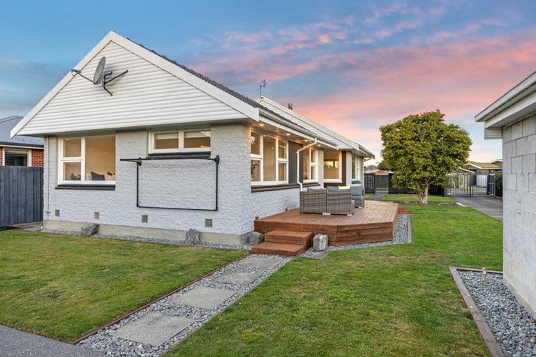 Photo of property in 4 Adrian Place, Shirley, Christchurch, 8061
