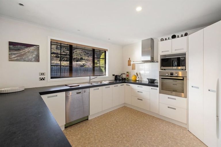 Photo of property in 9b Juno Place, Wanaka, 9305