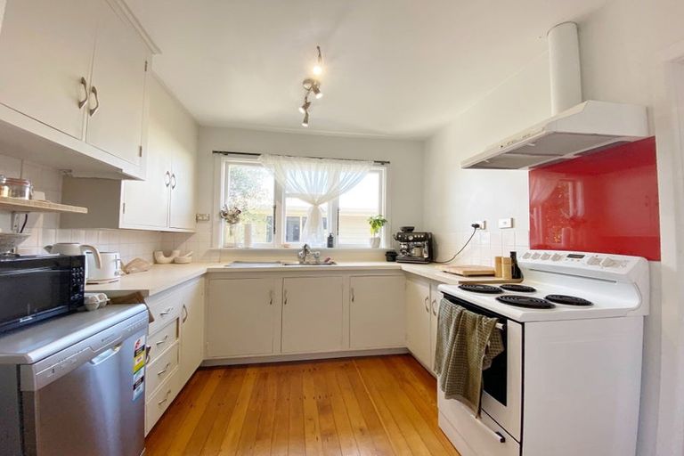 Photo of property in 11 Estuary Road, New Brighton, Christchurch, 8061