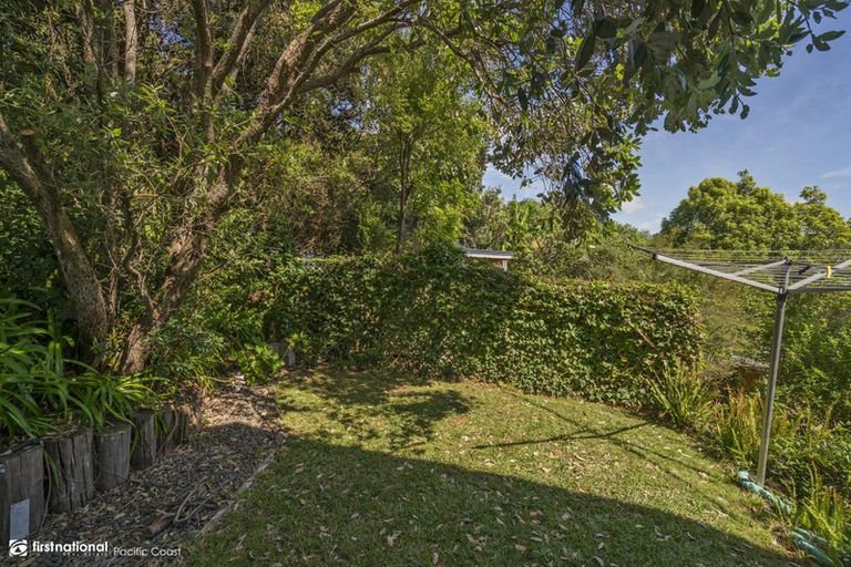 Photo of property in 35 Whiritoa Beach Road, Whiritoa, Whangamata, 3691