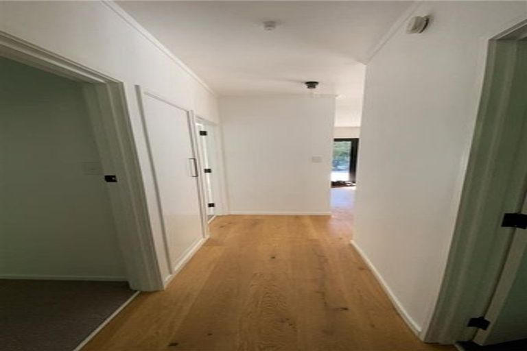 Photo of property in 3/246 Lake Road, Hauraki, Auckland, 0622