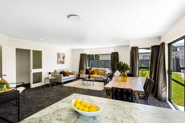 Photo of property in 3 Dover Road, Wainuiomata, Lower Hutt, 5014