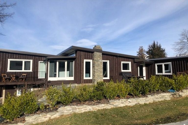 Photo of property in 23 Denbigh Street, Arrowtown, 9302