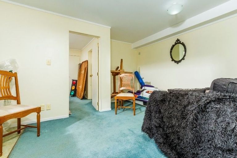 Photo of property in 1/22 Arcadia Crescent, Bayview, Auckland, 0629