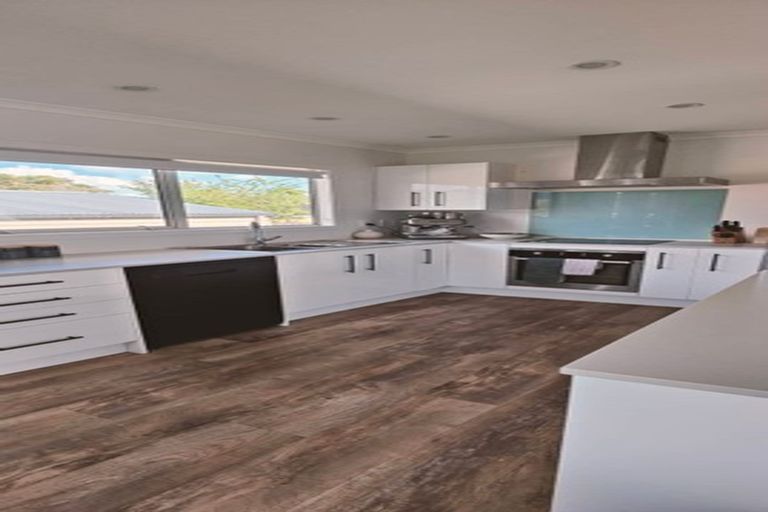 Photo of property in 129 Main Highway, Otaki, 5512