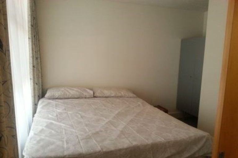 Photo of property in St Pauls Apartments, 62/43u Mulgrave Street, Thorndon, Wellington, 6011