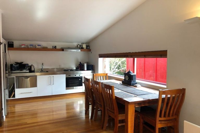 Photo of property in 8 Albemarle Road, Northland, Wellington, 6012