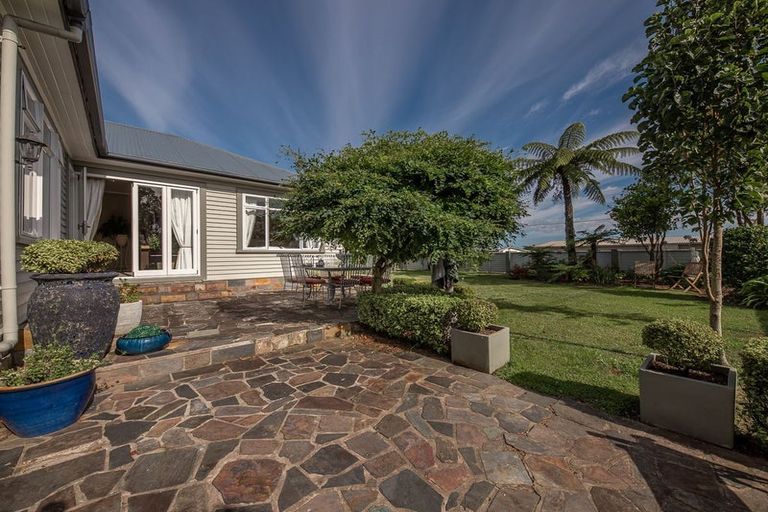 Photo of property in 22 Queen Street, Westport, 7825