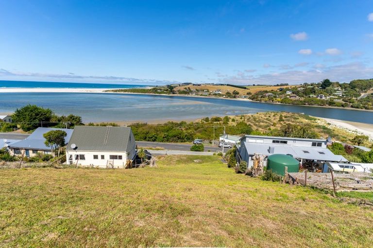 Photo of property in 1406 Taieri Mouth Road, Taieri Mouth, 9091