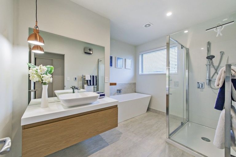 Photo of property in 5b Manor Drive, Rolleston, 7614