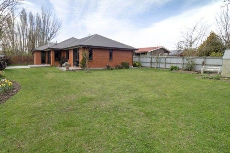 Photo of property in 17 Buckleys Terrace, Tinwald, Ashburton, 7700