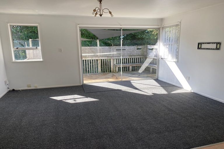 Photo of property in 24 Tiri Tiri Road, Birkdale, Auckland, 0626