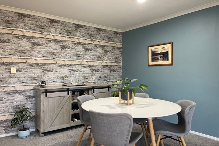 Photo of property in 12 Mynah Place, Welcome Bay, Tauranga, 3112