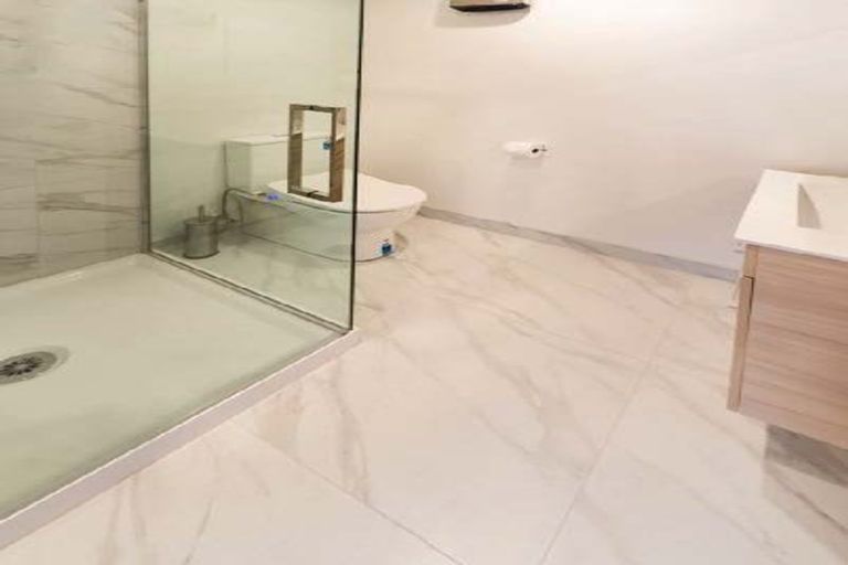 Photo of property in 701 Massey Road, Mangere, Auckland, 2022