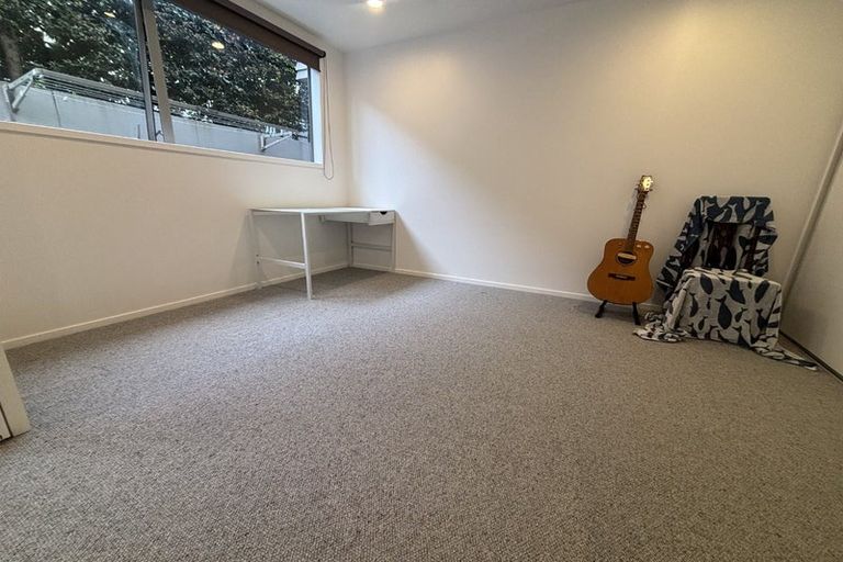 Photo of property in 1/19 Channel View Road, Campbells Bay, Auckland, 0630
