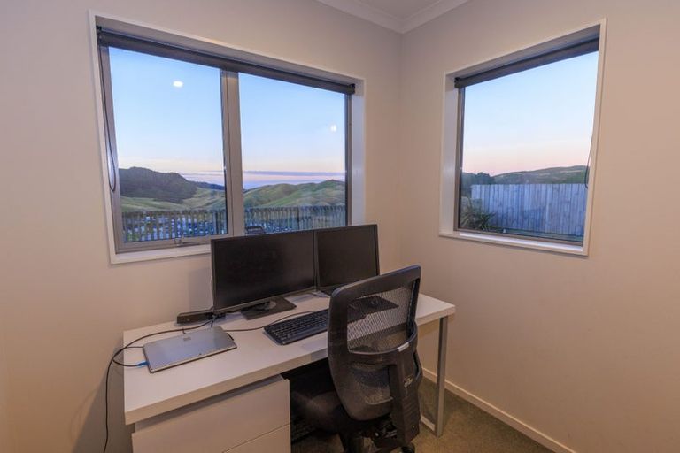 Photo of property in 9 Foxham Terrace, Churton Park, Wellington, 6037