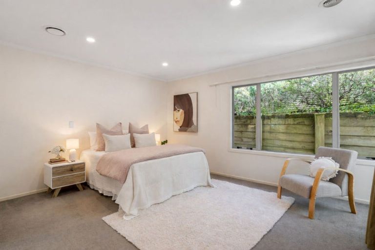 Photo of property in 16 Eastcott Grove, Churton Park, Wellington, 6037