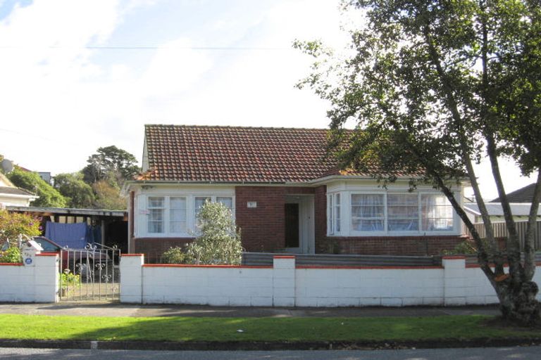 Photo of property in 123 Judd Crescent, Naenae, Lower Hutt, 5011