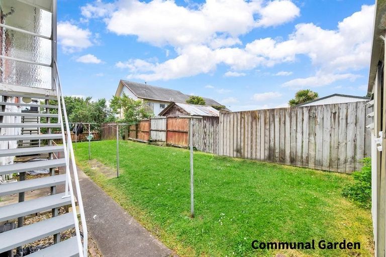 Photo of property in 4/26 Copley Street, New Lynn, Auckland, 0600