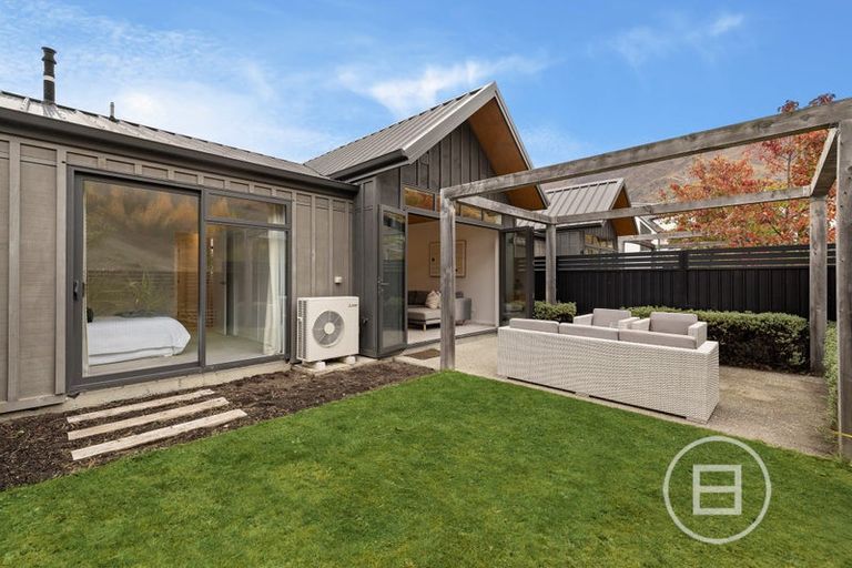 Photo of property in 3 Phoenix Lane, Arthurs Point, Queenstown, 9371