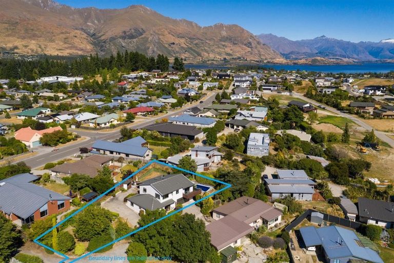 Photo of property in 98 Mount Iron Drive, Wanaka, 9305