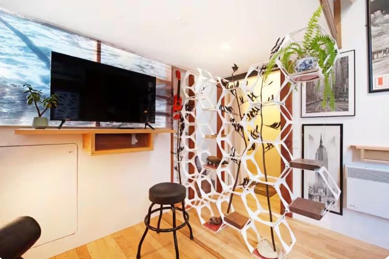 Photo of property in Dixonlane Apartments, 21/7 Feltex Lane, Te Aro, Wellington, 6011