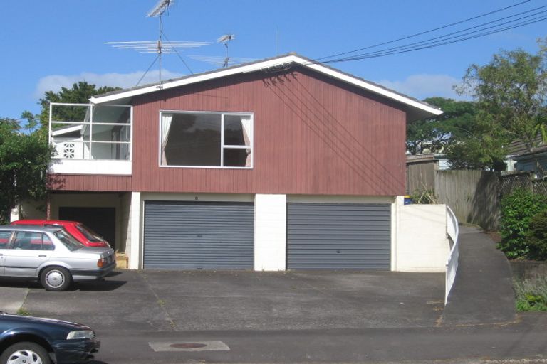 Photo of property in 2/17a Church Street, Devonport, Auckland, 0624