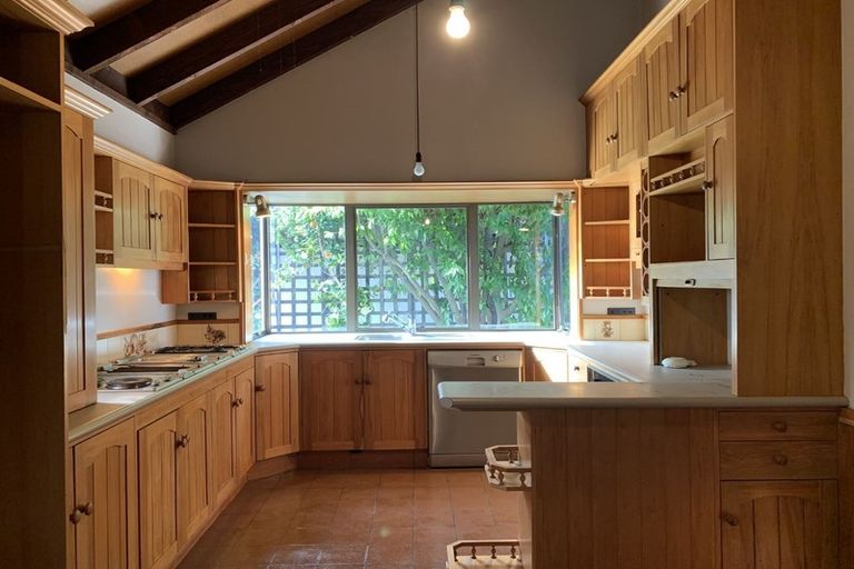 Photo of property in 2/11 Hammond Road, Taradale, Napier, 4112