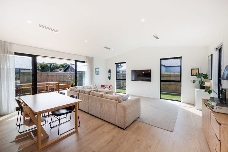 Photo of property in 85 Freedom Drive, Kelvin Grove, Palmerston North, 4470