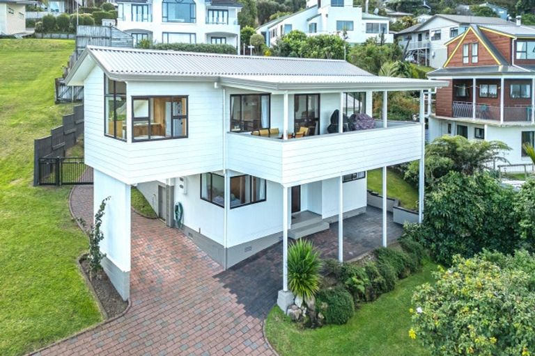 Photo of property in 218 Paku Drive, Tairua, 3508