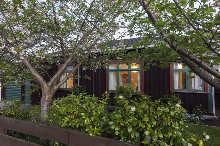 Photo of property in 40 Kinloch Street, St Albans, Christchurch, 8014