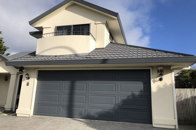 Photo of property in 11 Ring Lane, Paparangi, Wellington, 6037