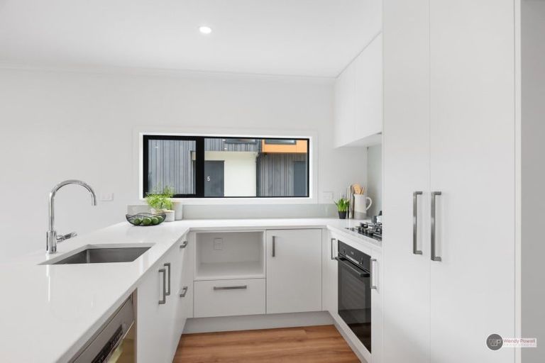 Photo of property in 4/51 Kings Crescent, Hutt Central, Lower Hutt, 5010