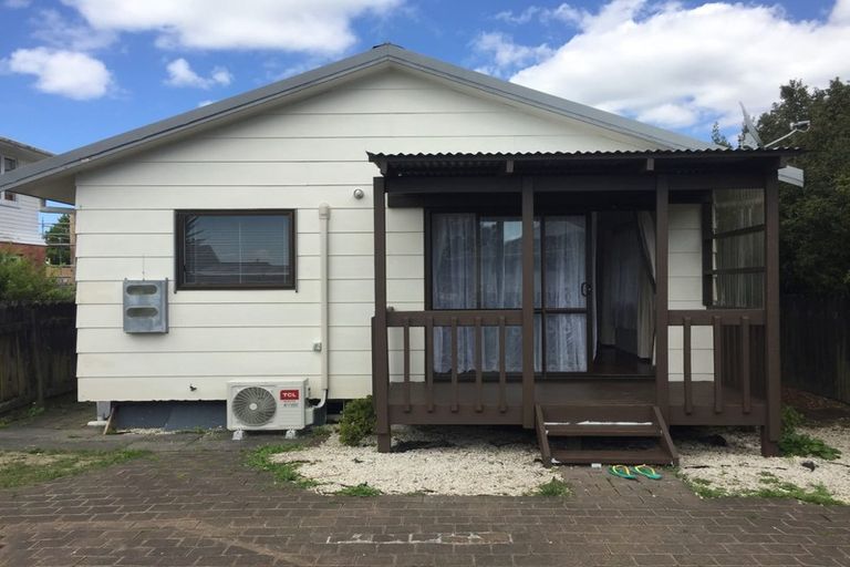 Photo of property in 103 Bruce Mclaren Road, Henderson, Auckland, 0612
