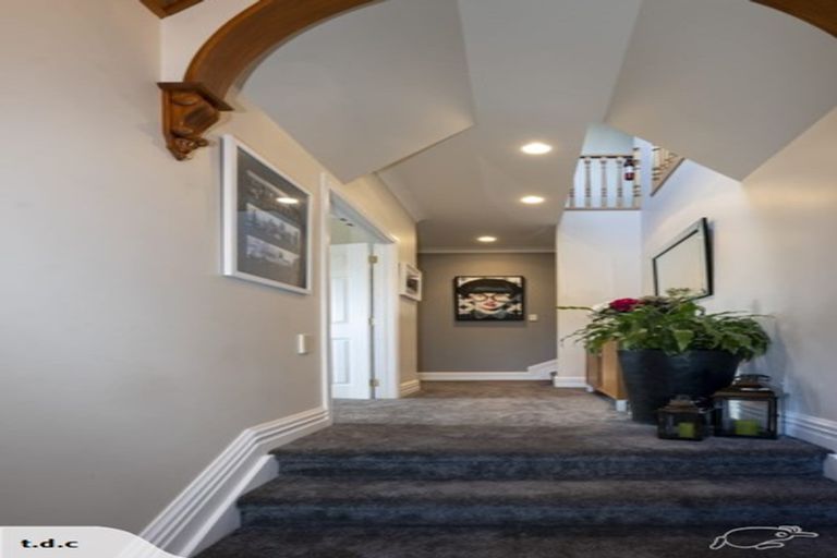 Photo of property in 30 Chamari Close, Titirangi, Auckland, 0604