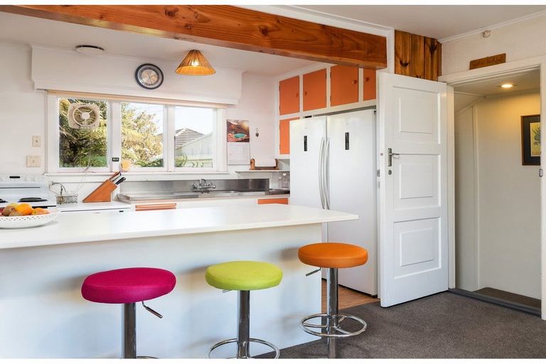 Photo of property in 146 Opawa Road, Opawa, Christchurch, 8023